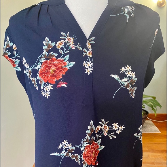 Navy Blue Floral Blouse - Picture 2 of 7